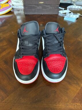 Jordan Air Jordan Low Bred Toe Black Red White Leather Sz 8 #553558-161